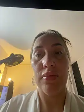 hotpawgmilf online show from 6, 6, 2026