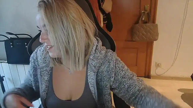 bekka   online show from 24, 10, 2025