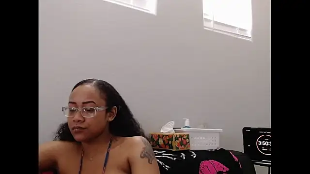 RylHoneyy online show from 22, 2, 2026