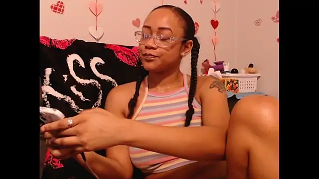 RylHoneyy online show from 12, 2, 2026