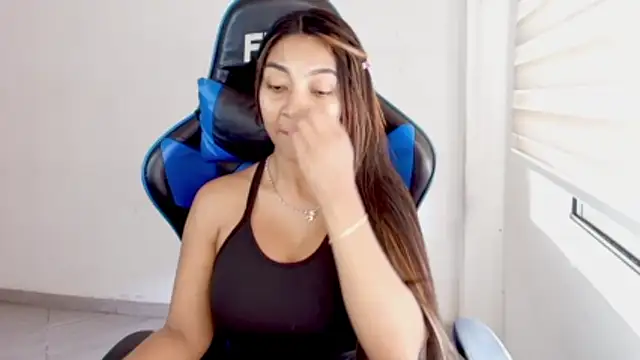 sophiax-x online show from 8, 7, 2026