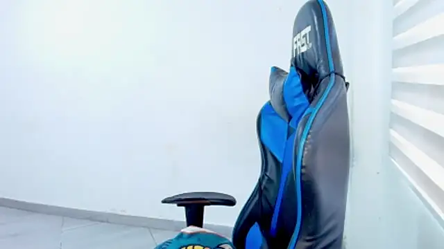 sophiax-x online show from 11, 7, 2026