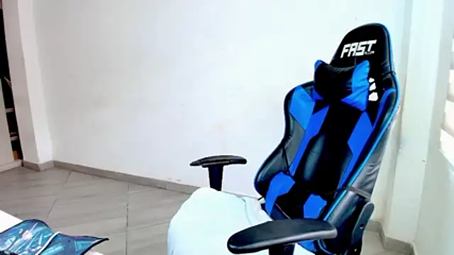 sophiax-x online show from 11, 3, 2026