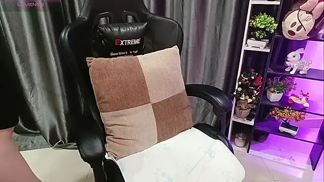 Yuki-yio online show from 23, 3, 2026