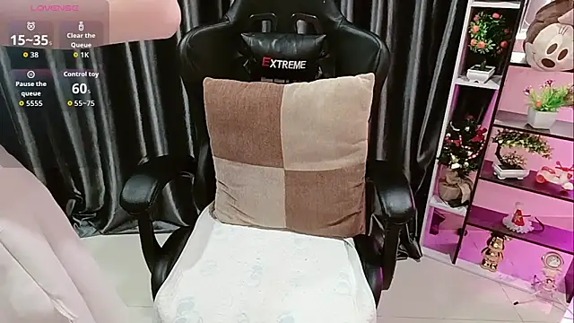 Yuki-yio online show from 14, 1, 2026