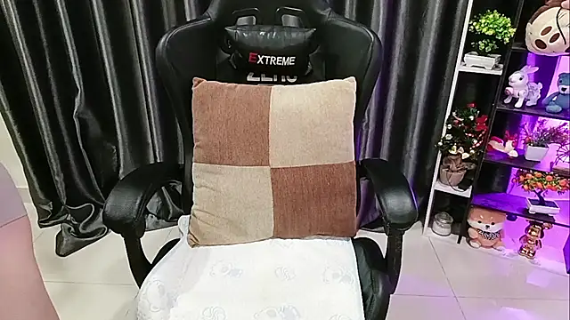 Yuki-yio online show from 29, 5, 2026
