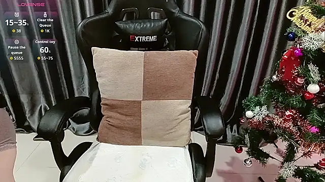 Yuki-yio online show from 20, 12, 2025