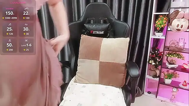 Yuki-yio online show from 26, 10, 2025