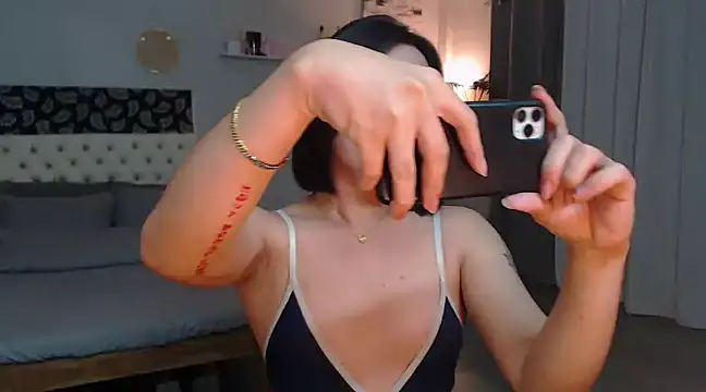 Sexysafarahh online show from 12, 2, 2025