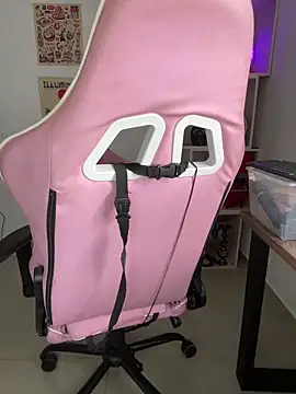 Emma Wish online show from 19, 12, 2025