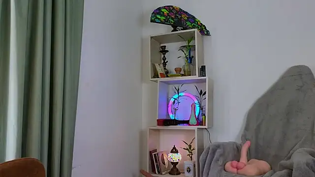 Emma Wish online show from 28, 2, 2025