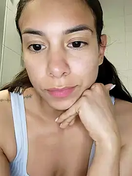 Angelinalombardi  online show from 6, 11, 2025