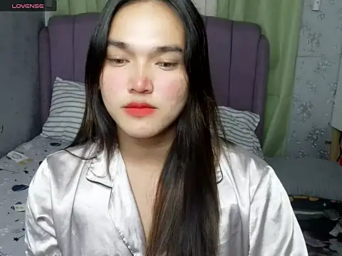 Snapshot of MoaningKylie chatting on 13, 4, 2026 MoaningKylie online show from 13, 4, 2026