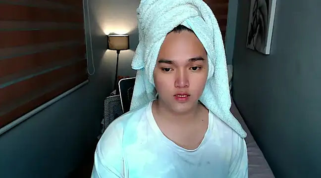 MoaningKylie online show from 17, 12, 2024