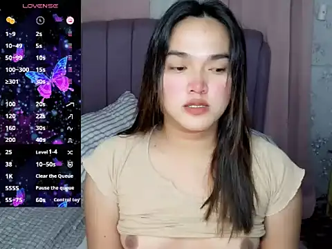 Snapshot of MoaningKylie chatting on 8, 3, 2026 MoaningKylie online show from 8, 3, 2026