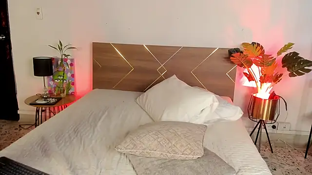 Amy art online show from 5, 4, 2026