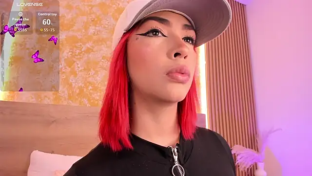 Alana 2916  online show from 10, 9, 2025