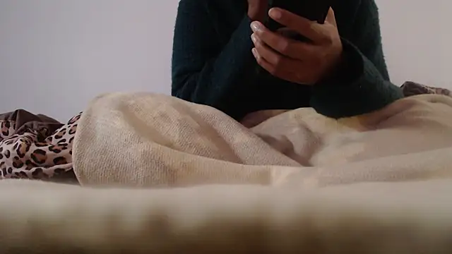 HoneyDripHer online show from 1, 12, 2024