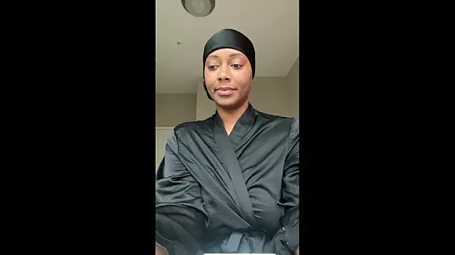 HoneyDripHer online show from 18, 11, 2025