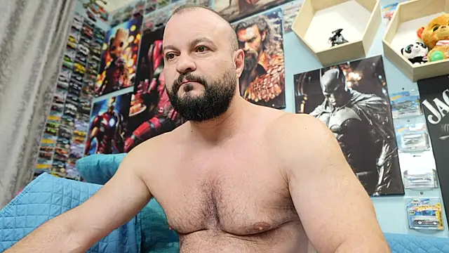 Muscle Bear online show from 19, 9, 2025