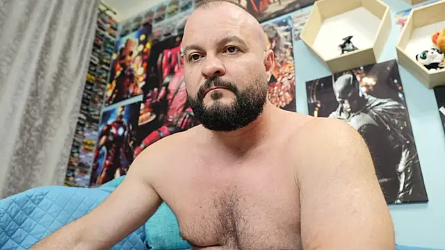 Muscle Bear online show from 13, 9, 2025
