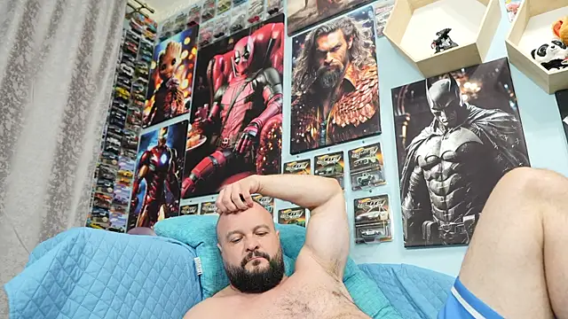 Muscle Bear online show from 15, 9, 2025