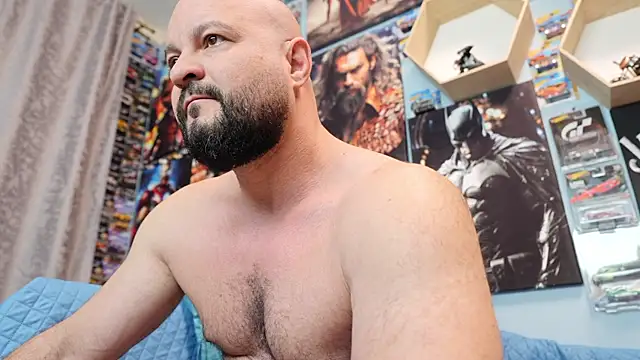 Muscle Bear online show from 27, 11, 2025
