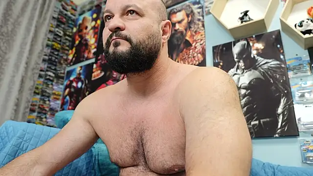 Muscle Bear online show from 18, 9, 2025