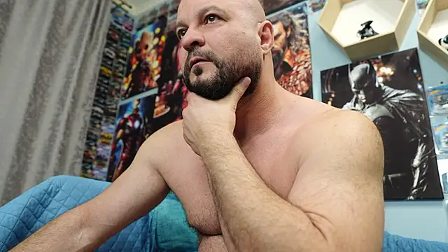 Muscle Bear online show from 31, 10, 2025