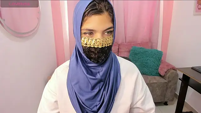 Snapshot of anissa- chatting on 19, 2, 2025 anissa- online show from 19, 2, 2025