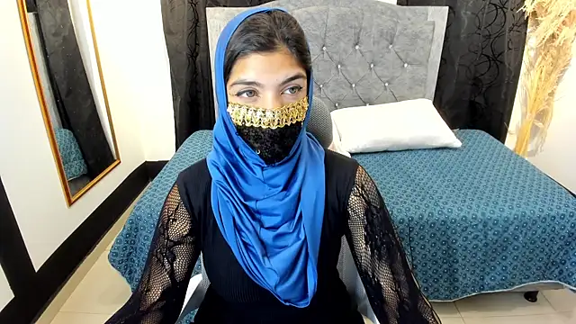 Snapshot of anissa- chatting on 26, 2, 2025 anissa- online show from 26, 2, 2025