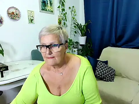 Selenna57 online show from 4, 12, 2025