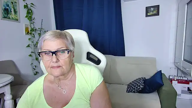 Selenna57 online show from 11, 4, 2026