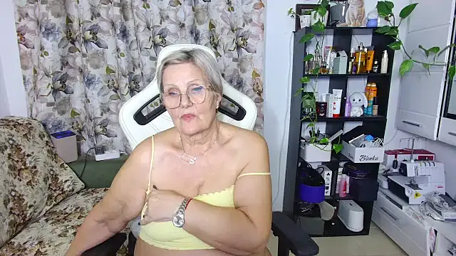 Selenna57 online show from 24, 2, 2025