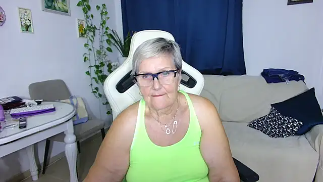 Selenna57 online show from 15, 2, 2026