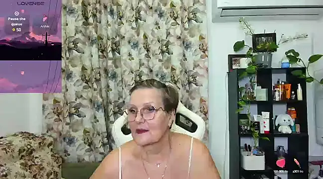 Selenna57 online show from 9, 12, 2024