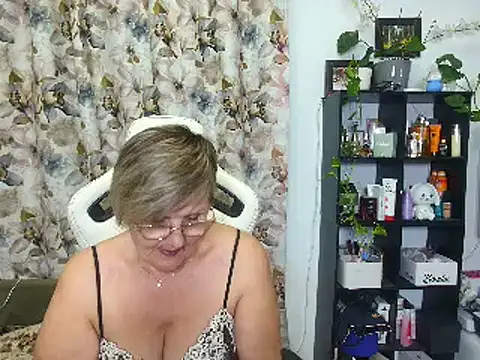 Selenna57 online show from 14, 12, 2024