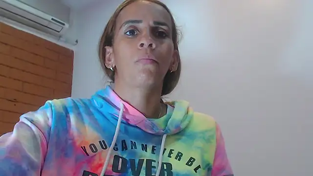 Amber Moore online show from 7, 2, 2025