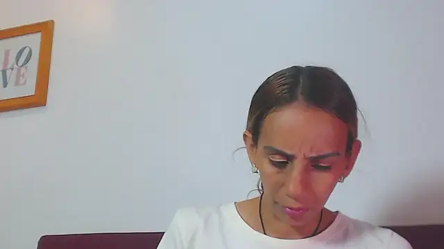 Amber Moore online show from 24, 6, 2026