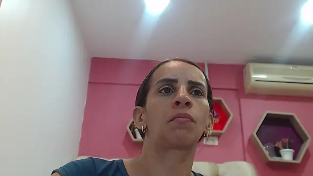 Amber Moore online show from 25, 9, 2025