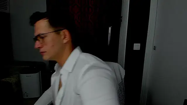 Snapshot of sexxymuscles4u chatting on 15, 11, 2025 sexxymuscles4u online show from 15, 11, 2025