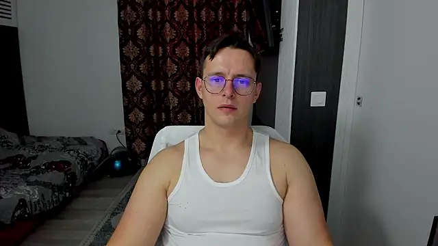 Snapshot of sexxymuscles4u chatting on 12, 2, 2026 sexxymuscles4u online show from 12, 2, 2026