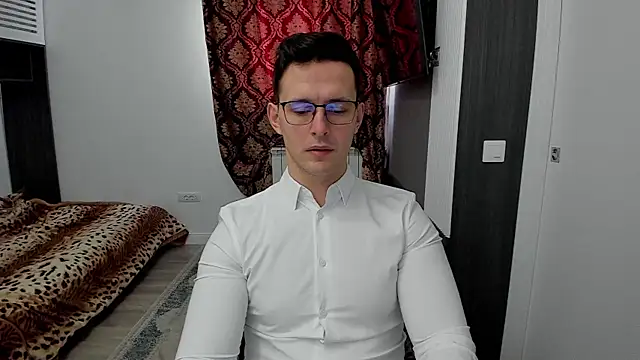 Snapshot of sexxymuscles4u chatting on 21, 2, 2025 sexxymuscles4u online show from 21, 2, 2025