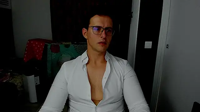 Snapshot of sexxymuscles4u chatting on 22, 10, 2025 sexxymuscles4u online show from 22, 10, 2025