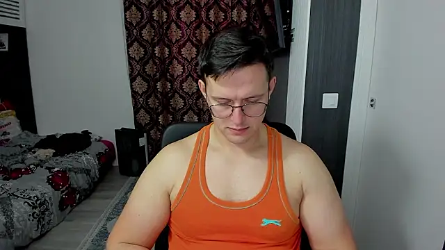 Snapshot of sexxymuscles4u chatting on 27, 2, 2026 sexxymuscles4u online show from 27, 2, 2026