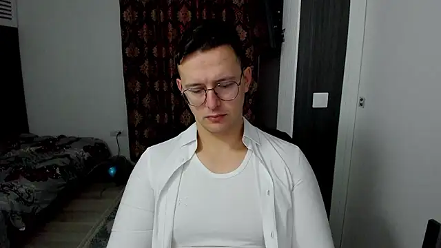 Snapshot of sexxymuscles4u chatting on 9, 2, 2026 sexxymuscles4u online show from 9, 2, 2026