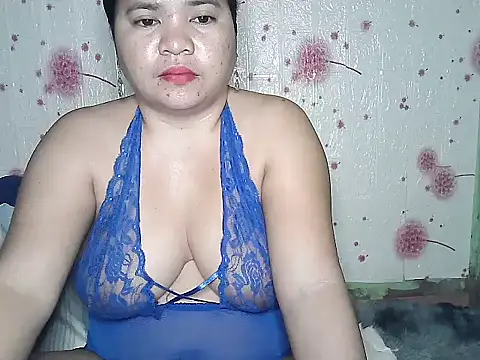 hotpussyxxx33x online show from 25, 2, 2025