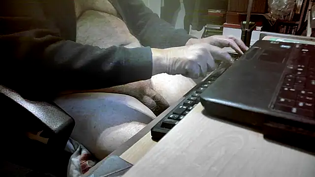 dirtyharry2022 online show from 12, 2, 2025