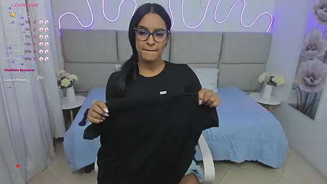 nashiira  online show from 3, 2, 2025