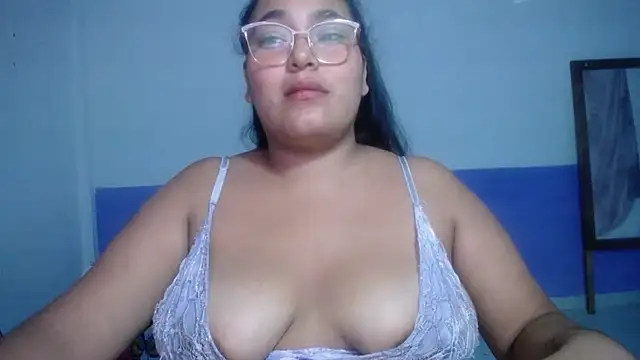 Snapshot of sirena_15 chatting on 13, 7, 2026 sirena 15 online show from 13, 7, 2026